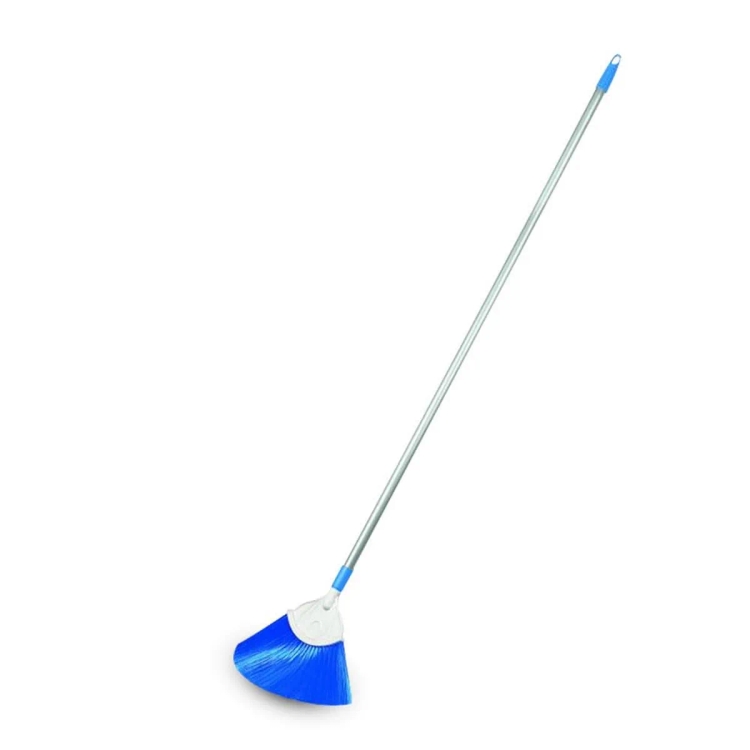 Cello Kleeno CobWeb Brush With Telescopic Rod