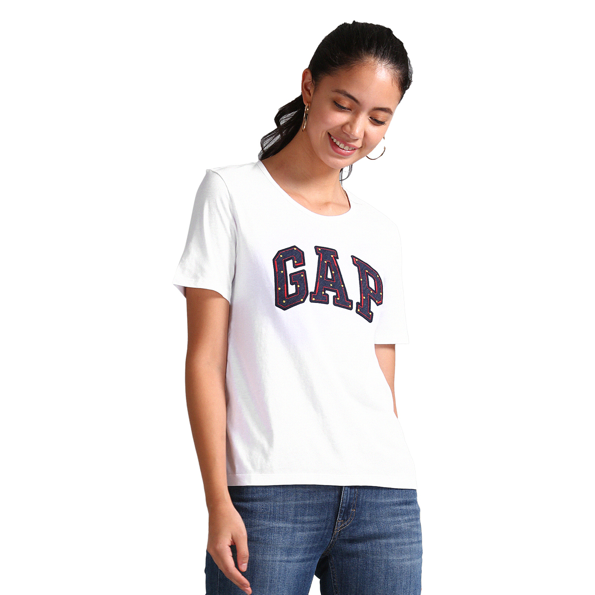 Gap Solid Color Round Neck Short Sleeve T-Shirt Styled with Logo Applique - White