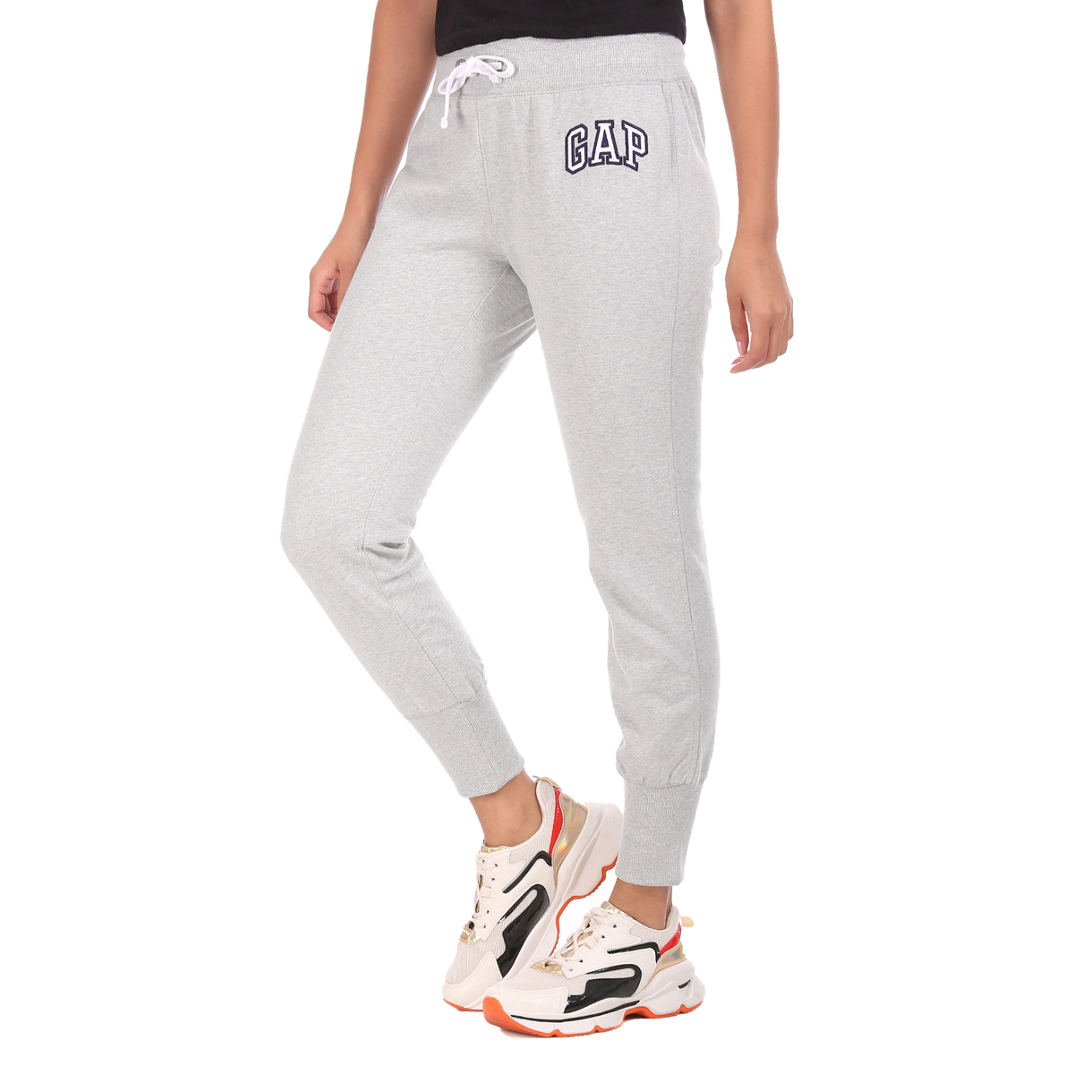 Gap Mid Rise Regular Fit Soft Cozy Fleece Knitted Solid Color Jogger Styled with Applique Worked Logo - Lt. Grey