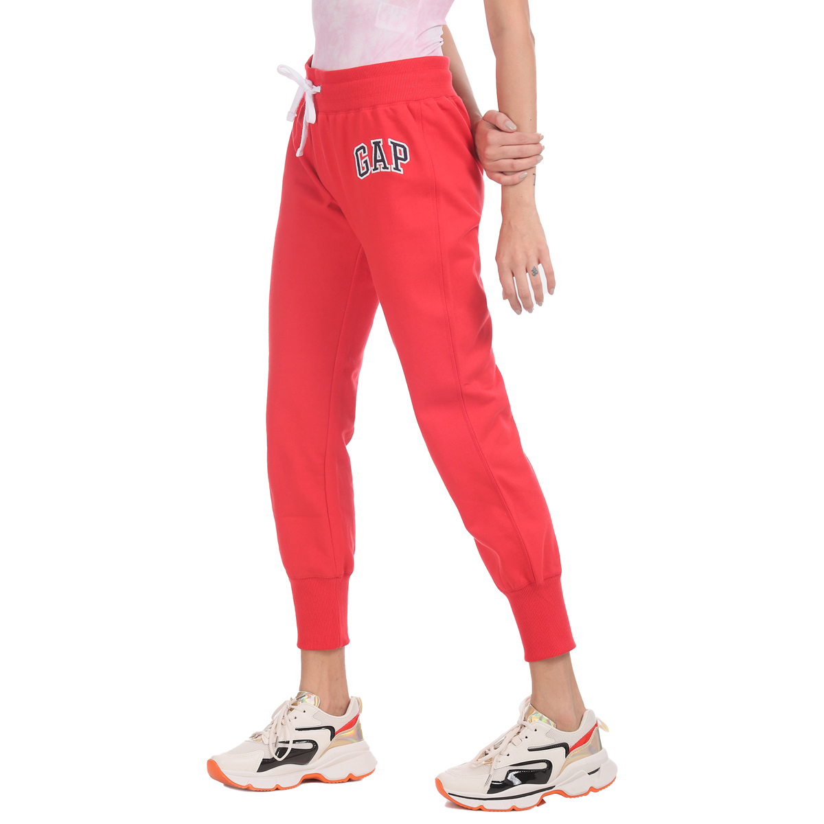 Gap Mid Rise Regular Fit Soft Cozy Fleece Knitted Solid Color Jogger Styled with Applique Worked Logo - Red