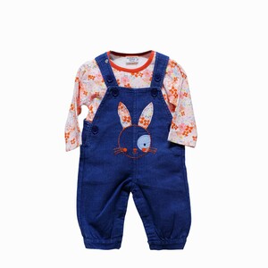 Wonder child Full Sleeves Flower Print T-Shirt With Dungaree