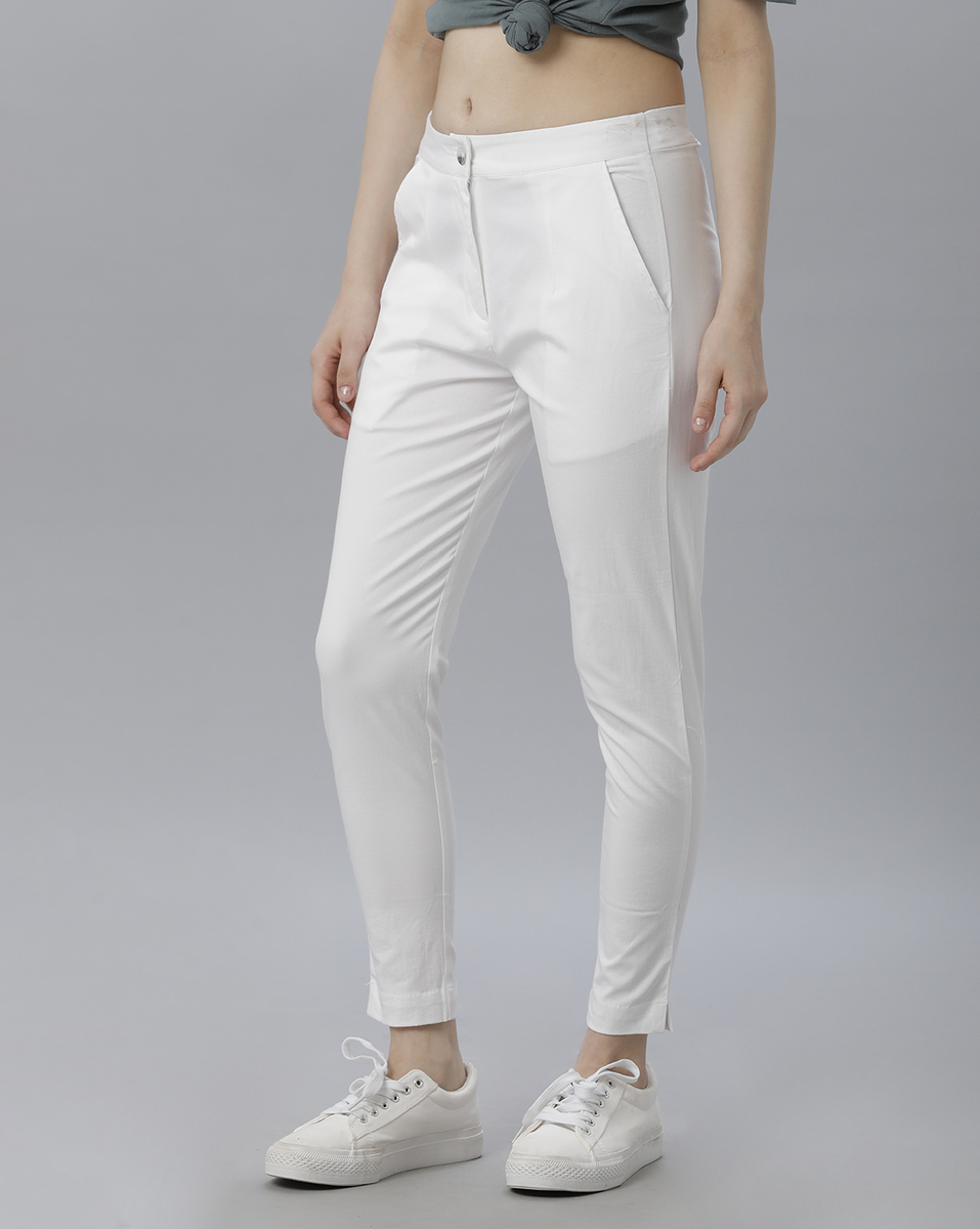 Essenli Ladies White Solid Casual Trouser