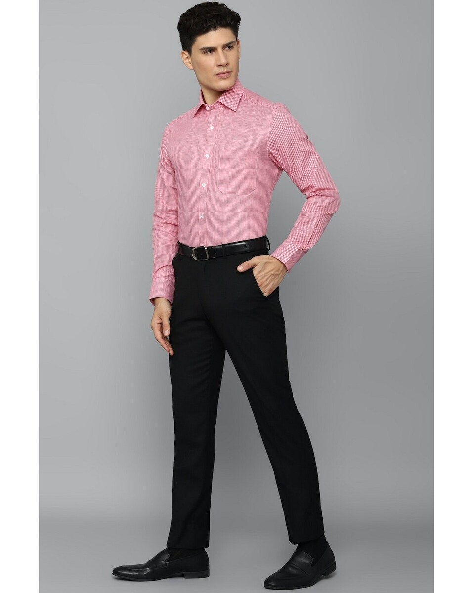 Louis Philippe Men Classic Fit Pink  Casual Shirt