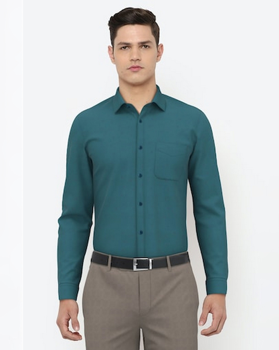 Peter England Mens Solid Green Slim Fit Casual Shirt