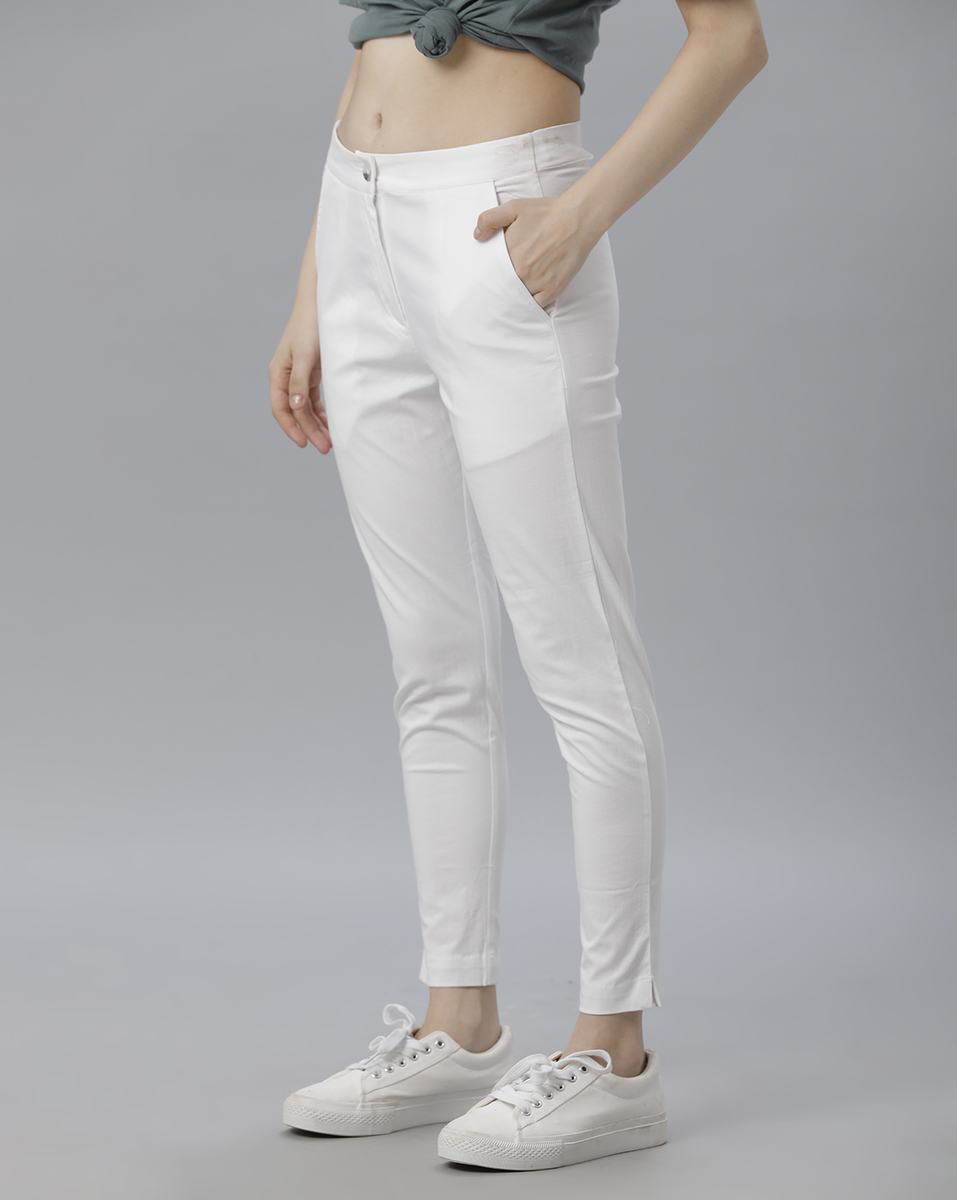 Essenli Ladies White Solid Casual Trouser